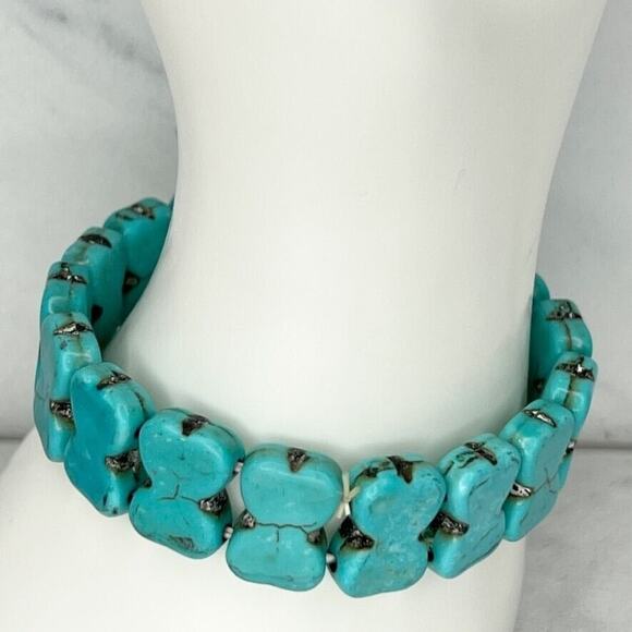 Faux Turquoise Hourglass Bone Shape Beaded Stretch Bracelet - Picture 4 of 6